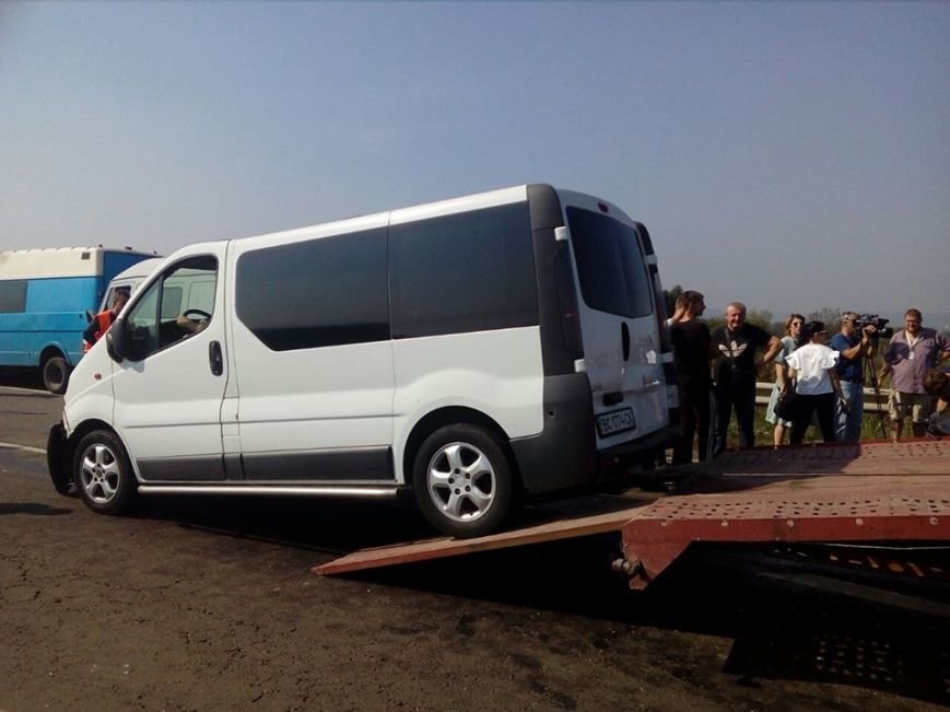 14249129_1083679101679666_1310259946_n